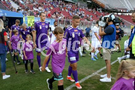 Fussball Bundesliga. SK Austria Klagenfurt gegen FC Blau Weiss Linz. Tobias Koch, Niklas Szerencsi (Klagenfurt).  Klagenfurt, am 31.8.2024.
Foto: Kuess
www.qspictures.net
---
pressefotos, pressefotografie, kuess, qs, qspictures, sport, bild, bilder, bilddatenbank