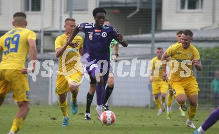 Fussball Testspiel. SK Austria Klagenfurt gegen Domzale. Dikeni Salifou (Klagenfurt). Klagenfurt, am 6.9.2024
Foto: Kuess
---
pressefotos, pressefotografie, kuess, qs, qspictures, sport, bild, bilder, bilddatenbank