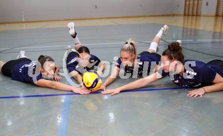 Volleyball. Frauen Bundesliga. Mannschaftsfototermin ATSC Wildcats Klagenfurt. Martyna Kloda, Luna Li Jankovic, Lana Husanovic, Julia Trunner. Klagenfurt, am 11..9.2024.
Foto: Kuess
---
pressefotos, pressefotografie, kuess, qs, qspictures, sport, bild, bilder, bilddatenbank