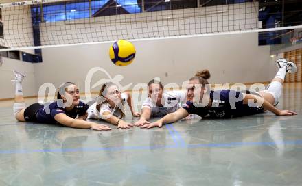 Volleyball. Frauen Bundesliga. Mannschaftsfototermin ATSC Wildcats Klagenfurt. Nikolina Bajic, Lea Gober, Julia Bier, Nicole Holzinger. Klagenfurt, am 11..9.2024.
Foto: Kuess
---
pressefotos, pressefotografie, kuess, qs, qspictures, sport, bild, bilder, bilddatenbank