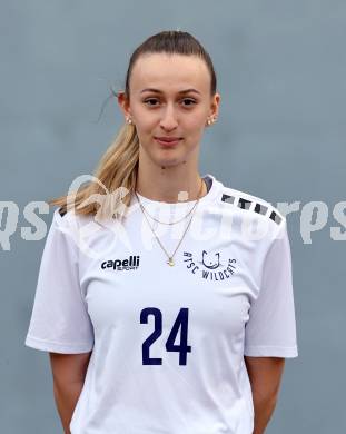 Volleyball. Frauen. Mannschaftsfototermin ATSC Wildcats Klagenfurt. Marina Brugger. Klagenfurt, am 11.9.2024.
Foto: Kuess
www.qspictures.net
---
pressefotos, pressefotografie, kuess, qs, qspictures, sport, bild, bilder, bilddatenbank