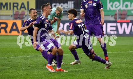 Fussball Bundesliga.  SK Austria Klagenfurt gegen TSV Egger Glas Hartberg .   Torjubel Christopher Wernitznig, Tobias Koch, Ben Bobzien (Klagenfurt). Klagenfurt, am 21.9.2024.
Foto: Kuess
www.qspictures.net
---
pressefotos, pressefotografie, kuess, qs, qspictures, sport, bild, bilder, bilddatenbank