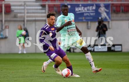 Fussball Bundesliga.  SK Austria Klagenfurt gegen TSV Egger Glas Hartberg .  Simon Straudi,  (Klagenfurt), Hamacire Youba Diarra  (Hartberg). Klagenfurt, am 21.9.2024.
Foto: Kuess
www.qspictures.net
---
pressefotos, pressefotografie, kuess, qs, qspictures, sport, bild, bilder, bilddatenbank