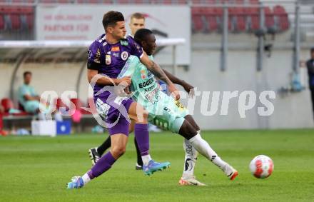 Fussball Bundesliga.  SK Austria Klagenfurt gegen TSV Egger Glas Hartberg .  David Toshevski,  (Klagenfurt), Hamacire Youba Diarra  (Hartberg). Klagenfurt, am 21.9.2024.
Foto: Kuess
www.qspictures.net
---
pressefotos, pressefotografie, kuess, qs, qspictures, sport, bild, bilder, bilddatenbank