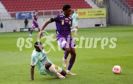 Fussball Bundesliga.  SK Austria Klagenfurt gegen TSV Egger Glas Hartberg .  Dikeni-Rafid Salifou,  (Klagenfurt),  Hamacire Youba Diarra (Hartberg). Klagenfurt, am 21.9.2024.
Foto: Kuess
www.qspictures.net
---
pressefotos, pressefotografie, kuess, qs, qspictures, sport, bild, bilder, bilddatenbank