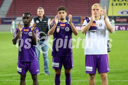 Fussball Bundesliga.  SK Austria Klagenfurt gegen TSV Egger Glas Hartberg . Solomon Bonnah, Ben Bobzien, Jonas Kuehn  (Klagenfurt). Klagenfurt, am 21.9.2024.
Foto: Kuess
www.qspictures.net
---
pressefotos, pressefotografie, kuess, qs, qspictures, sport, bild, bilder, bilddatenbank