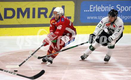 EBEL. Eishockey Bundesliga. KAC gegen Olimpija Ljubljana.  Johannes Bischofberger,   (KAC), Bine Masic  (Ljubljana). Klagenfurt, 22.9.2024. 
Foto: Kuess
www.qspictures.net
---
pressefotos, pressefotografie, kuess, qs, qspictures, sport, bild, bilder, bilddatenbank