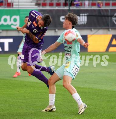 Fussball Bundesliga.  SK Austria Klagenfurt gegen TSV Egger Glas Hartberg .  Kosmas Gkezos, (Klagenfurt),  Maximilian Fillafer  (Hartberg). Klagenfurt, am 21.9.2024.
Foto: Kuess
www.qspictures.net
---
pressefotos, pressefotografie, kuess, qs, qspictures, sport, bild, bilder, bilddatenbank