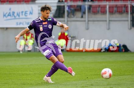 Fussball Bundesliga.  SK Austria Klagenfurt gegen TSV Egger Glas Hartberg .  Thorsten Mahrer (Klagenfurt),   (Hartberg). Klagenfurt, am 21.9.2024.
Foto: Kuess
www.qspictures.net
---
pressefotos, pressefotografie, kuess, qs, qspictures, sport, bild, bilder, bilddatenbank