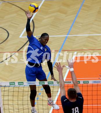 Volleyball Testspiel. SK Aich/Dob gegen ACH Ljubljana. Carlos Yoandrys  (Aich/Dob). Bleiburg, am 25.9.2024.
Foto: Kuess
www.qspictures.net
---
pressefotos, pressefotografie, kuess, qs, qspictures, sport, bild, bilder, bilddatenbank