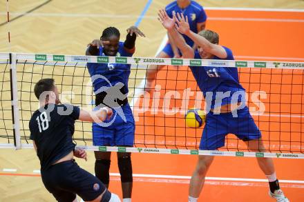 Volleyball Testspiel. SK Aich/Dob gegen ACH Ljubljana. Carlos Yoandrys, Jakub Klajmon  (Aich/Dob). Bleiburg, am 25.9.2024.
Foto: Kuess
www.qspictures.net
---
pressefotos, pressefotografie, kuess, qs, qspictures, sport, bild, bilder, bilddatenbank