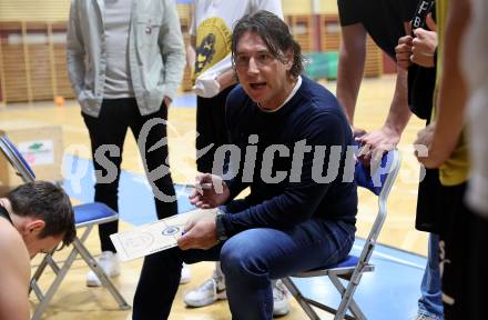 Basketball 2. Liga 2024/2025. Grunddurchgang 1. Runde. Woerthersee Piraten gegen Dornbirn Lions. Trainer Andreas Kuttnig (Piraten),  Klagenfurt, am 28.9.2024.
Foto: Kuess


---
pressefotos, pressefotografie, kuess, qs, qspictures, sport, bild, bilder, bilddatenbank