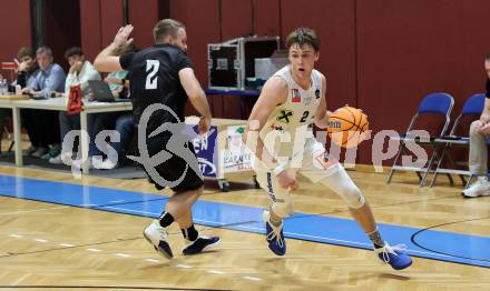 Basketball 2. Liga 2024/2025. Grunddurchgang 1. Runde. Woerthersee Piraten gegen Dornbirn Lions. Tim Huber (Piraten),  Pauls Miglinieks  (Dornbirn). Klagenfurt, am 28.9.2024.
Foto: Kuess


---
pressefotos, pressefotografie, kuess, qs, qspictures, sport, bild, bilder, bilddatenbank