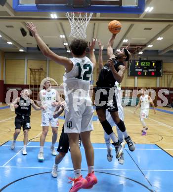 Basketball 2. Liga 2024/2025. Grunddurchgang 1. Runde. Woerthersee Piraten gegen Dornbirn Lions. Shawn L. Ray  (Piraten),  Mateja Djurasic (Dornbirn). Klagenfurt, am 28.9.2024.
Foto: Kuess


---
pressefotos, pressefotografie, kuess, qs, qspictures, sport, bild, bilder, bilddatenbank