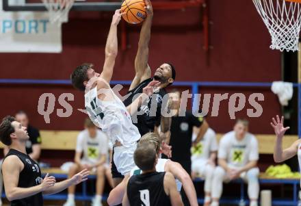 Basketball 2. Liga 2024/2025. Grunddurchgang 1. Runde. Woerthersee Piraten gegen Dornbirn Lions. Shawn L. Ray (Piraten), Eduard Nogues  (Dornbirn). Klagenfurt, am 28.9.2024.
Foto: Kuess


---
pressefotos, pressefotografie, kuess, qs, qspictures, sport, bild, bilder, bilddatenbank