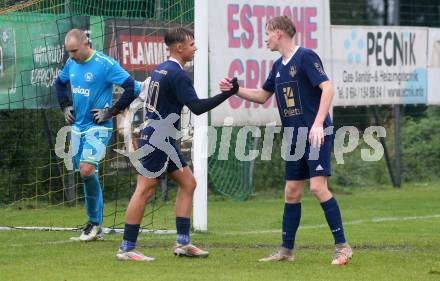 Fussball. 2. KLasse B. Faakersee 1b gegen Velden 1b.  Torjubel Luca Horst Kopeinig, Luca Schobersteiner   (Velden).  Faak, am 28.9.2024.
Foto: Kuess
www.qspictures.net
---
pressefotos, pressefotografie, kuess, qs, qspictures, sport, bild, bilder, bilddatenbank