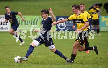 Fussball. 2. KLasse B. Faakersee 1b gegen Velden 1b.  Julius Ferdinand Wernig (Faakersee),  Florijan Lampic  (Velden).  Faak, am 28.9.2024.
Foto: Kuess
www.qspictures.net
---
pressefotos, pressefotografie, kuess, qs, qspictures, sport, bild, bilder, bilddatenbank