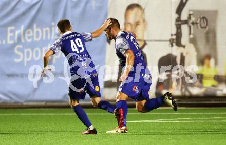 Fussball Kaerntner Liga. SK Austria Klagenfuer Amateure gegen Dellach.  Torjubel Nermin Hasancevic, Armin Lulic  (Dellach).  Klagenfurt, am 4.10.2024.
Foto: Kuess
www.qspictures.net
---
pressefotos, pressefotografie, kuess, qs, qspictures, sport, bild, bilder, bilddatenbank