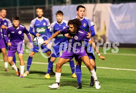 Fussball Kaerntner Liga. SK Austria Klagenfuer Amateure gegen Dellach.  Naldo Aparecido Rodriguez (Klagenfurt),  Anton Ereiz (Dellach).  Klagenfurt, am 4.10.2024.
Foto: Kuess
www.qspictures.net
---
pressefotos, pressefotografie, kuess, qs, qspictures, sport, bild, bilder, bilddatenbank