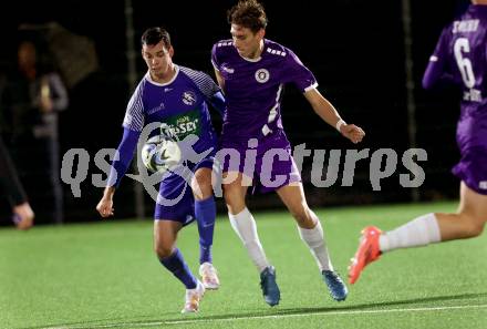 Fussball Kaerntner Liga. SK Austria Klagenfuer Amateure gegen Dellach.  Erik Kovac (Klagenfurt),  Martin Jantschgi (Dellach).  Klagenfurt, am 4.10.2024.
Foto: Kuess
www.qspictures.net
---
pressefotos, pressefotografie, kuess, qs, qspictures, sport, bild, bilder, bilddatenbank