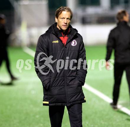 Fussball Kaerntner Liga. SK Austria Klagenfuer Amateure gegen Dellach. Trainer Rolf Landerl   (Klagenfurt),   Klagenfurt, am 4.10.2024.
Foto: Kuess
www.qspictures.net
---
pressefotos, pressefotografie, kuess, qs, qspictures, sport, bild, bilder, bilddatenbank