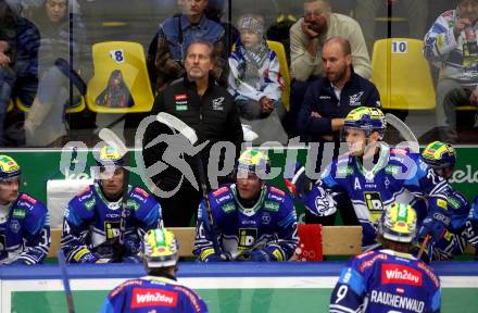 EBEL. Eishockey Bundesliga. VSV gegen HC TIWAG Innsbruck.   Trainer Tray Tuomie (VSV). Klagenfurt, 6.10.2024. 
Foto: Kuess
www.qspictures.net
---
pressefotos, pressefotografie, kuess, qs, qspictures, sport, bild, bilder, bilddatenbank