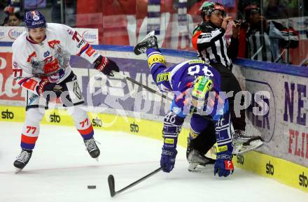 EBEL. Eishockey Bundesliga. VSV gegen HC TIWAG Innsbruck.   Wall Alex (VSV), Welsh Nicholas  (Innsbruck). Klagenfurt, 6.10.2024. 
Foto: Kuess
www.qspictures.net
---
pressefotos, pressefotografie, kuess, qs, qspictures, sport, bild, bilder, bilddatenbank