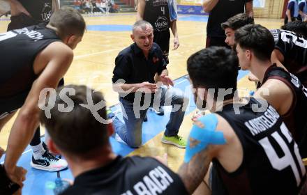 Basketball 2. Liga 2024/2025. Grunddurchgang 2. Runde. KOS Celovec gegen Mistelbach Mustangs.  Trainer Weissenboeck Martin  (Mistelbach Mustangs). Klagenfurt, am 5.10.2024.
Foto: Kuess


---
pressefotos, pressefotografie, kuess, qs, qspictures, sport, bild, bilder, bilddatenbank