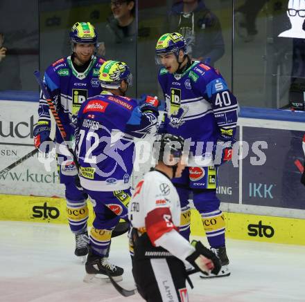 Eishockey ICE Bundesliga. VSV gegen Pioneers Vorarlberg. Torjubel Elias Jeronimo Wallenta , Kevin Hancock, John Hughes (VSV)). Villach, am 11.10.2024.
Foto: Kuess
---
pressefotos, pressefotografie, kuess, qs, qspictures, sport, bild, bilder, bilddatenbank