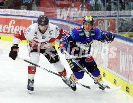 Eishockey ICE Bundesliga. VSV gegen Pioneers Vorarlberg. Dominik Prodinger (VSV), Ivan Korecky (Vorarlberg). Villach, am 11.10.2024.
Foto: Kuess
---
pressefotos, pressefotografie, kuess, qs, qspictures, sport, bild, bilder, bilddatenbank