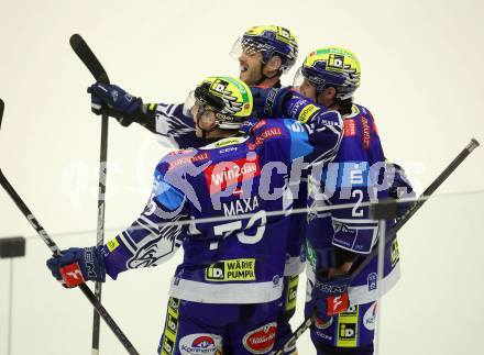 Eishockey ICE Bundesliga. VSV gegen Pioneers Vorarlberg. Torjubel Felix Maxa, Thomas Vallant, Dylan Macpherson  (VSV)). Villach, am 11.10.2024.
Foto: Kuess
---
pressefotos, pressefotografie, kuess, qs, qspictures, sport, bild, bilder, bilddatenbank