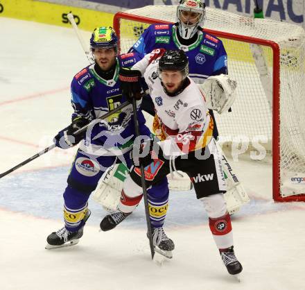 Eishockey ICE Bundesliga. VSV gegen Pioneers Vorarlberg. Thomas Vallant, Jean Philippe Lamoureux  (VSV), Lucas Sonder (Vorarlberg). Villach, am 11.10.2024.
Foto: Kuess
---
pressefotos, pressefotografie, kuess, qs, qspictures, sport, bild, bilder, bilddatenbank