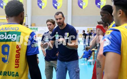 Volleyball CEV Cup. SK Sich/Dob gegen Lausanne. Trainer Lucio Antonio Oro (Aich/Dob). Bleiburg, am 9.10.2024.
Foto: Kuess
---
pressefotos, pressefotografie, kuess, qs, qspictures, sport, bild, bilder, bilddatenbank