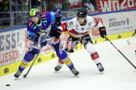 Eishockey ICE Bundesliga. VSV gegen Pioneers Vorarlberg. Dylan Macpherson  (VSV),  Ross Macdougall  (Vorarlberg). Villach, am 11.10.2024.
Foto: Kuess
---
pressefotos, pressefotografie, kuess, qs, qspictures, sport, bild, bilder, bilddatenbank