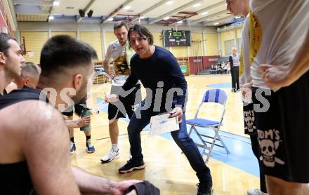 Basketball 2. Liga 2024/2025. Grunddurchgang 3. Runde. Woerthersee Piraten gegen Raiders Tirol.  Trainer und Klubmanager Andreas Kuttnig (Piraten). Klagenfurt, am 12.10.2024.
Foto: Kuess


---
pressefotos, pressefotografie, kuess, qs, qspictures, sport, bild, bilder, bilddatenbank