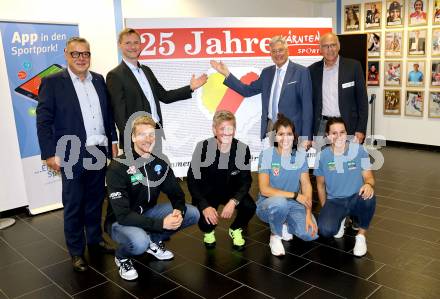 25 JahreKaernten Sport. Wolfgang Gratzer, Danny Guethlein,, LH Peter Kaiser, Raimund Berger, Heiko Gigler, Arno Arthofer, Magdalena Lobnig, Katharina Lobnig. Klagenfurt, 17.10.2024.
Foto: Kuess
www.qspictures.net
---
pressefotos, pressefotografie, kuess, qs, qspictures, sport, bild, bilder, bilddatenbank