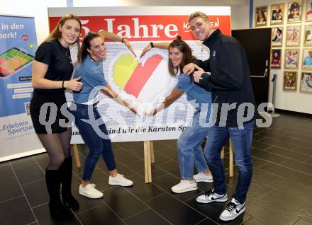 25 JahreKaernten Sport. Marijana Jelic (Schwimmen), Katharina Lobnig (Rudern), Magdalena Lobnig (Rudern), Heiko Gigler (Schwimmen), Klagenfurt, 17.10.2024.
Foto: Kuess
www.qspictures.net
---
pressefotos, pressefotografie, kuess, qs, qspictures, sport, bild, bilder, bilddatenbank