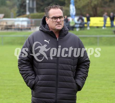 Fussball KÃ¤rntner Liga. Bleiburg gegen Dellach/Gail.  Trainer Christian Trappitsch  (Bleiburg),     Bleiburg, am 19.10.2024.
Foto: Kuess
---
pressefotos, pressefotografie, kuess, qs, qspictures, sport, bild, bilder, bilddatenbank