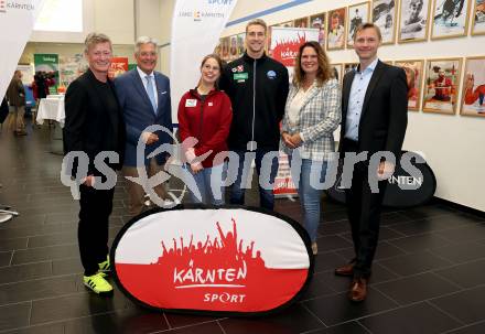 25 JahreKaernten Sport. Arno Arthofer, LH Peter Kaiser, Julia Sciancalepore, Heiko Gigler, Sabine Gaber, Danny Guethlein. Klagenfurt, 17.10.2024.
Foto: Kuess
www.qspictures.net
---
pressefotos, pressefotografie, kuess, qs, qspictures, sport, bild, bilder, bilddatenbank