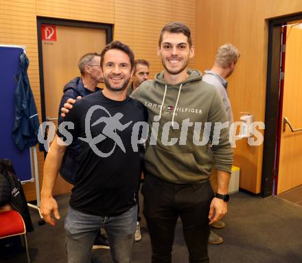 Spitzensport und Studium. Manuel Kuenstner, Thomas Vallant (Eishockey). Klagenfurt, am 16.10.2024.
Foto: Kuess
www.qspictures.net
---
pressefotos, pressefotografie, kuess, qs, qspictures, sport, bild, bilder, bilddatenbank