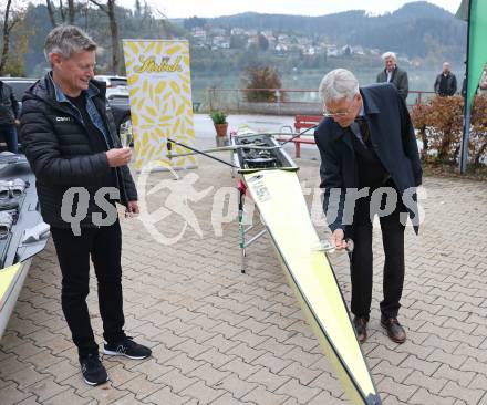 Rudern. Ehrung Magdalena und Katharina Lobnig. Bootstaufe. Arno Arthofer, LH Peter Kaiser. Voelkermarkt, am 19.10.2024.
Foto: Kuess
---
pressefotos, pressefotografie, kuess, qs, qspictures, sport, bild, bilder, bilddatenbank