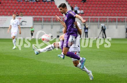 Fussball Bundesliga.  SK Austria Klagenfurt gegen Austria Wien .  David Toshevski,  (Klagenfurt),  Aleksandar Dragovic (Wien). Klagenfurt, am 20.10.2024.
Foto: Kuess
www.qspictures.net
---
pressefotos, pressefotografie, kuess, qs, qspictures, sport, bild, bilder, bilddatenbank