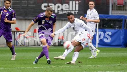 Fussball Bundesliga.  SK Austria Klagenfurt gegen Austria Wien .  Niklas Szerencsi, (Klagenfurt), Maurice Maximilian Malone  (Wien). Klagenfurt, am 20.10.2024.
Foto: Kuess
www.qspictures.net
---
pressefotos, pressefotografie, kuess, qs, qspictures, sport, bild, bilder, bilddatenbank