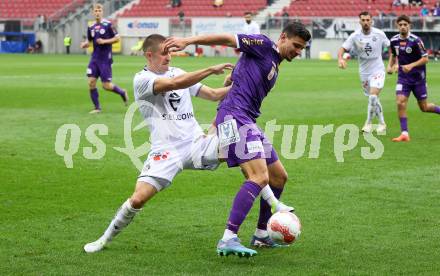 Fussball Bundesliga.  SK Austria Klagenfurt gegen Austria Wien .  David Toshevski, (Klagenfurt),  Reinhold Ranftl  (Wien). Klagenfurt, am 20.10.2024.
Foto: Kuess
www.qspictures.net
---
pressefotos, pressefotografie, kuess, qs, qspictures, sport, bild, bilder, bilddatenbank