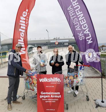 Fussball Bundesliga.  SK Austria Klagenfurt gegen Austria Wien . Volkshilfe. Kosmas Gkezos, Ewald Wiedenbauer, Guenther Gorenzel  (Klagenfurt). Klagenfurt, am 20.10.2024.
Foto: Kuess
www.qspictures.net
---
pressefotos, pressefotografie, kuess, qs, qspictures, sport, bild, bilder, bilddatenbank