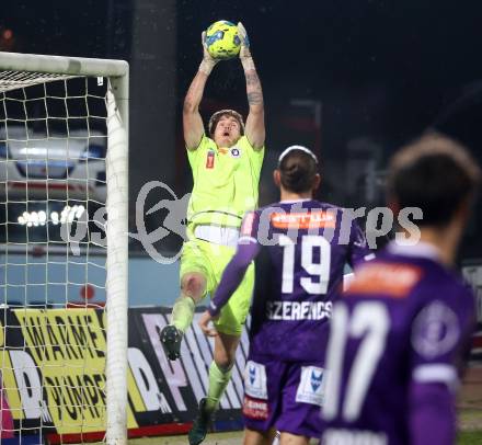 Fussball OEFB Cup. WAC gegen SK Austria Klagenfurt. Simon Spari (Austria Klagenfurt). Wolfsberg, am 30.10.2024.
Foto: Kuess
---
pressefotos, pressefotografie, kuess, qs, qspictures, sport, bild, bilder, bilddatenbank