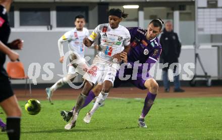 Fussball OEFB Cup. WAC gegen SK Austria Klagenfurt. Thierno Mamadou Lamarana Ballo  (WAC), Niklas Szerencsi (Austria Klagenfurt). Wolfsberg, am 30.10.2024.
Foto: Kuess
---
pressefotos, pressefotografie, kuess, qs, qspictures, sport, bild, bilder, bilddatenbank