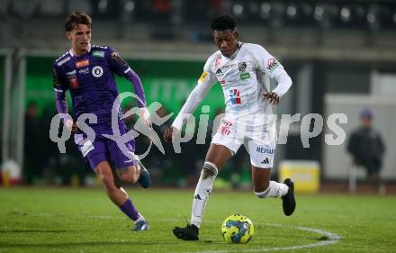 Fussball OEFB Cup. WAC gegen SK Austria Klagenfurt. Emanuel Ofori Agyemang (WAC), Philipp Wydra (Austria Klagenfurt). Wolfsberg, am 30.10.2024.
Foto: Kuess
---
pressefotos, pressefotografie, kuess, qs, qspictures, sport, bild, bilder, bilddatenbank