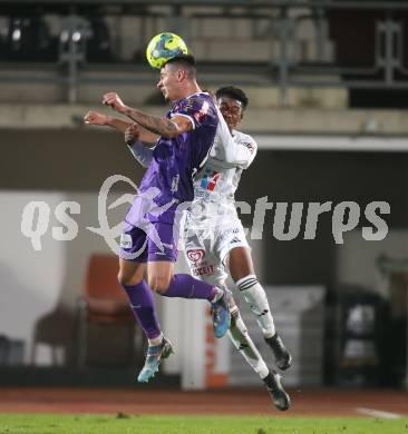 Fussball OEFB Cup. WAC gegen SK Austria Klagenfurt. Emanuel Ofori Agyemang (WAC), David Toshevski (Austria Klagenfurt). Wolfsberg, am 30.10.2024.
Foto: Kuess
---
pressefotos, pressefotografie, kuess, qs, qspictures, sport, bild, bilder, bilddatenbank