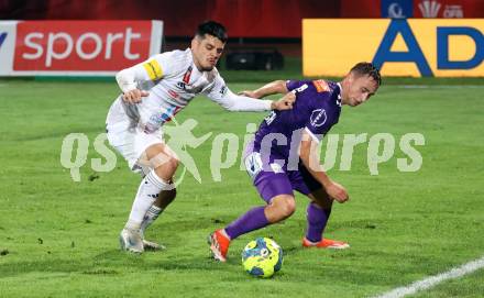 Fussball OEFB Cup. WAC gegen SK Austria Klagenfurt. Dejan Zukic (WAC), Tobias Koch    (Austria Klagenfurt). Wolfsberg, am 30.10.2024.
Foto: Kuess
www.qspictures.net
---
pressefotos, pressefotografie, kuess, qs, qspictures, sport, bild, bilder, bilddatenbank